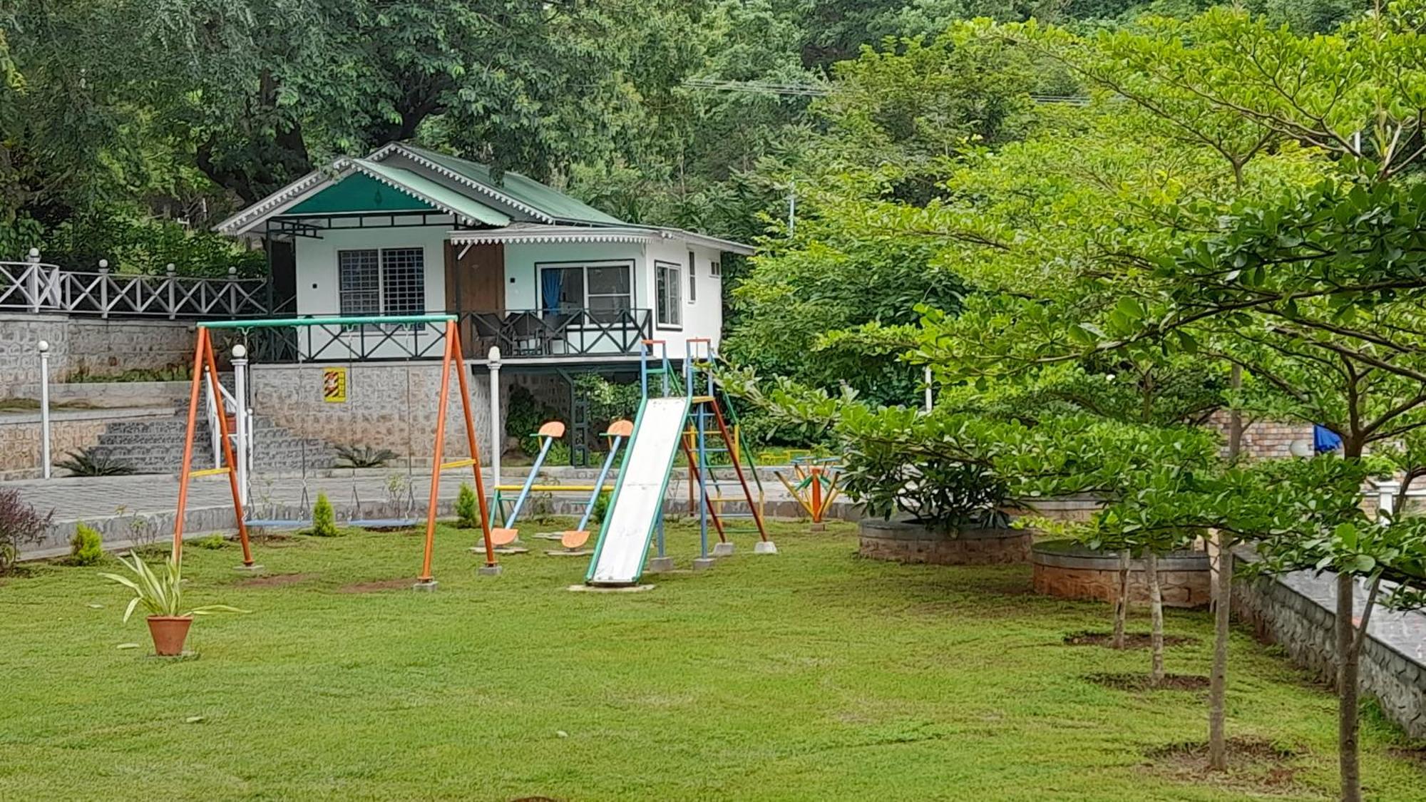 Hotel Mgm Whispering Wind'S Yelagiri Zewnętrze zdjęcie