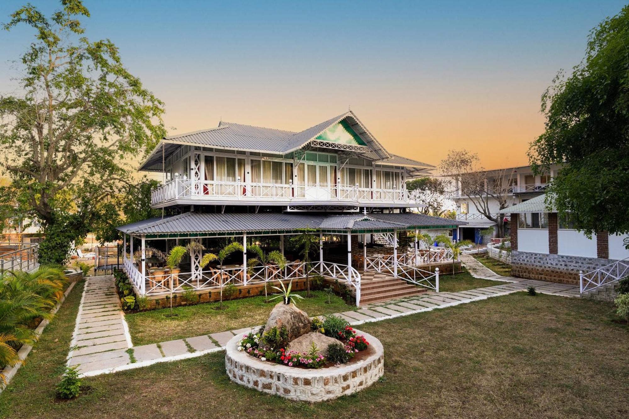 Hotel Mgm Whispering Wind'S Yelagiri Zewnętrze zdjęcie