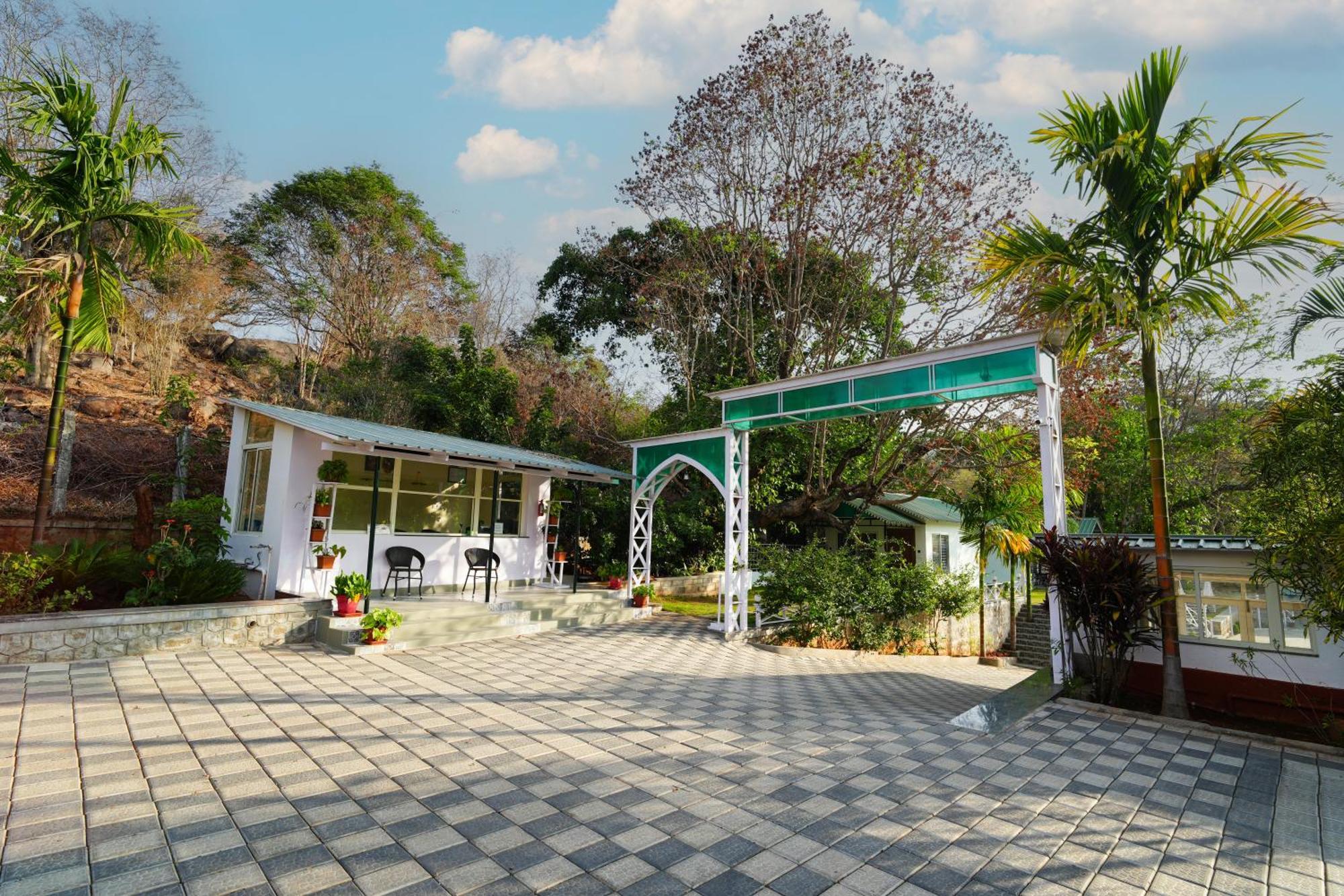 Hotel Mgm Whispering Wind'S Yelagiri Zewnętrze zdjęcie